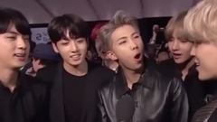 防弹少年团 - ET BTS Make Their AMAs Debut