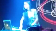网络音乐 - 车载DJ舞曲<爱把我包围>,单曲循环试听3小时,好听分享!