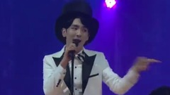 少女时代,SHINee,Tiffany(少女时代),Key(SHINee) - Bang Bang (with Key) 2013 KMF Live