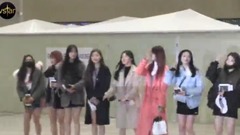 金请夏,PRISTIN,Weki Meki - 金浦机场出境&迷你见面会(MAMA日本行程) /粉丝见迎