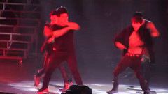 Super Junior - Dance Battle