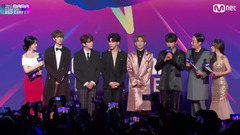 DAY6 - DAY6红毯 - 2017MAMA in Hong Kong现场版 17/12/01