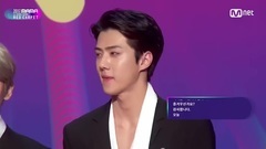 EXO,EXO-K,吴世勋(EXO) - 171201 2017MAMA IN HONG KONG 红毯 世勋中文问候 cut
