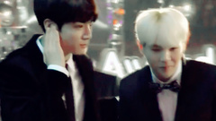 防弹少年团,SUGA(防弹少年团) - Hot Trend奖制作人防弹少年团SUGA闵玧其cut
