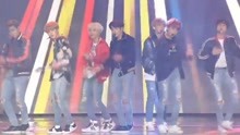 防弹少年团 - 防弹少年团 - DNA+You Never Walk Alone+Spring Day - 2017 MelOn Music Awards