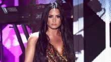 Demi Lovato - Demi Lovato Live At Jingle Ball 2017