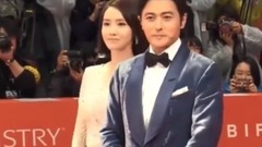 林允儿礼服灯光下变透明,完美W臀现形