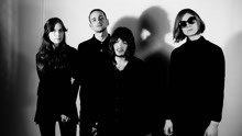 Dead Vibrations - Dead Vibrations - Chemical Hug