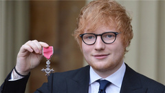 Ed Sheeran - 黄老板接受查尔斯王子授予的大英帝国勋章!