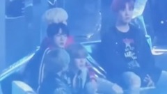 EXO,防弹少年团 - Melon Music Awards BTS台下观看EXO "Ko Ko Bop"