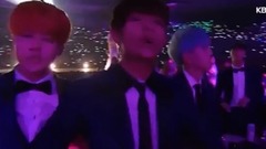防弹少年团,WENDY(Red Velvet),Rap Monster(防弹少年团),朴灿烈(EXO) - 三首歌表演舞台