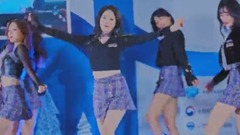 PRISTIN - WEE WOO