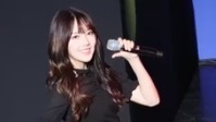 GFriend,艺琳(GFriend) - 侧耳倾听