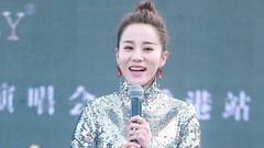 音悦V现场,许千千 - 许千千《一路绽放》