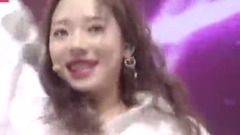韩国群星 - Bad Girl Good Girl (Stage Full Ver.)