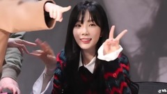 少女时代,太妍(少女时代) - 冬专签售会