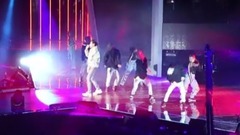 吴亦凡 - Deserve