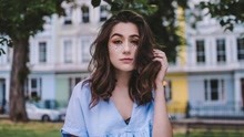 Dodie - In The Middle