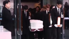 Super Junior,少女时代,SHINee,f(x),Red Velvet - SM家族送钟铉最后一程 #RIP钟铉,愿天堂没有苦痛# 2,