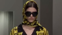 Fashion Show - Versace Springsummer 2018 Milan