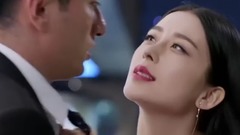 关晓彤 - 马可偷看关晓彤睡颜 被吸引