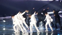 WANNA·ONE - We Are The Future