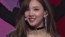 twice - TWICE - Heart Shaker - Music Festival 20171229