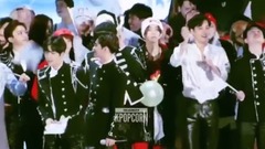 韩国群星,少女时代,EXO,防弹少年团,Red Velvet,TWICE - 韩国爱豆在舞台上,产生惊吓的原因合集饭制版