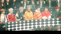防弹少年团,Winner - 台下防弹少年团观看Winner表演 2017歌谣大祭典 饭拍版 17/12/31