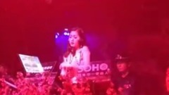 网络音乐 - 他真的比我爱你吗