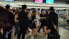Jessica - 机场偶遇西卡视频一则