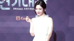 韩国群星,俞利(少女时代),秀智(miss A) - SBS演技大赏红地毯 CUT