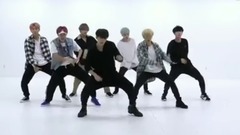 防弹少年团,田柾国(防弹少年团),V(防弹少年团),JIMIN(防弹少年团),BLACKPINK - 当防弹的<DNA>练习室遇上粉墨的<As If It's Your Last >