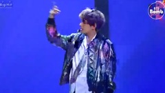 防弹少年团 - DNA
