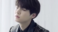 防弹少年团,SUGA(防弹少年团) - First Love