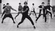  - D七少年团 - RED ALERT