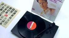 Aretha Franklin - Respect (official vinyl video)