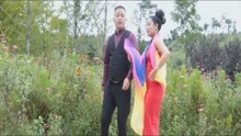  - 我看幺妹好年轻！