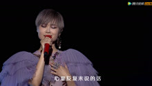  - 李宇春《耳机》