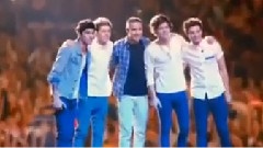 One Direction - Lightmark One Direction 3D Trailer
