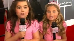 Sophia Grace & Rosie - 第55届格莱美红毯采访