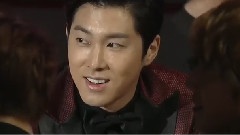 东方神起,郑允浩 - Gaon Chart Kpop Awards