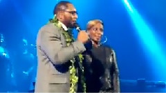 Mary J.Blige - Ray Lewis Teaches Mary J. Blige Squirrel Dance
