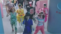 AKB48,板野友美 - JIJIPRESS AKB篠田&板野がこん身の