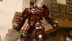Chris Hemsworth,Chris Evans,Mark Ruffalo,Robert Downey Jr.,Scarlett Johansson - 电影< 复仇者联盟2:Age of Ultron > 2015预告
