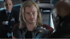 欧美群星 - Thor Drops The Hammer In New Avengers 2 Set Photos