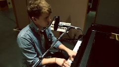 Rixton - Hotel Ceiling