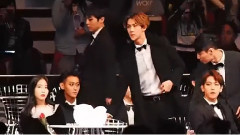 EXO,EXO-M,EXO-K - TaoHun Want To Sit Together