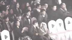 EXO - 台下看华晨宇表演