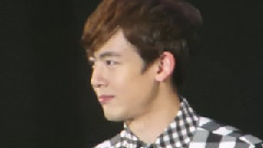 2PM,Nichkhun(2PM) - 自我介绍 & 听到这首歌回来吧
